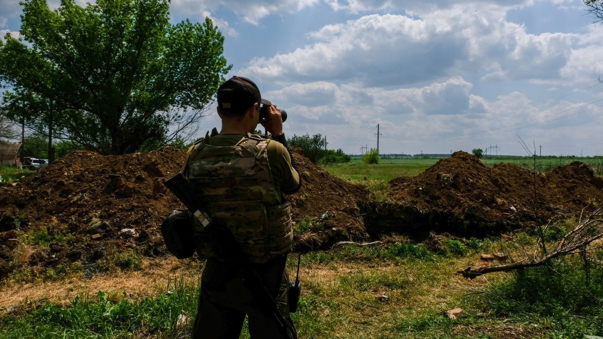 Nuda a psychické mučení. Ruský voják popsal pobyt v ukrajinském zajetí